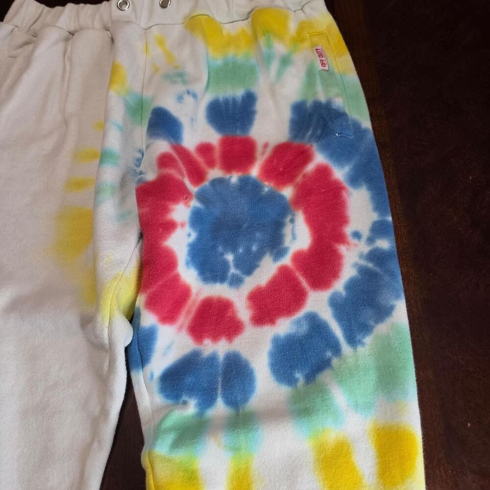 Off Duty Tie Dye Matching Sweatshirt and Sweatpants - Picture 6 of 8